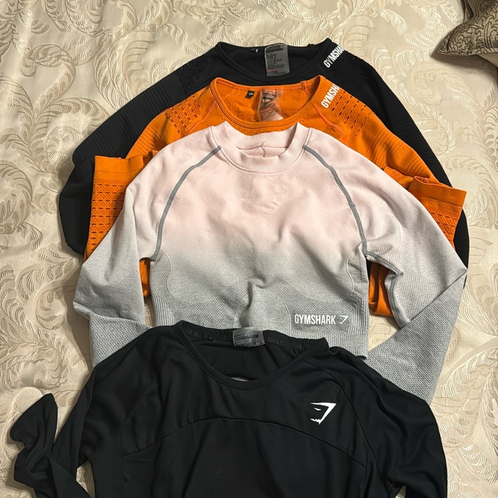Gymshark lot of 4 shirts size small all excellent condition